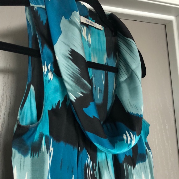 Sleeveless Cowl neck blouse Sz 2 - Picture 5 of 5